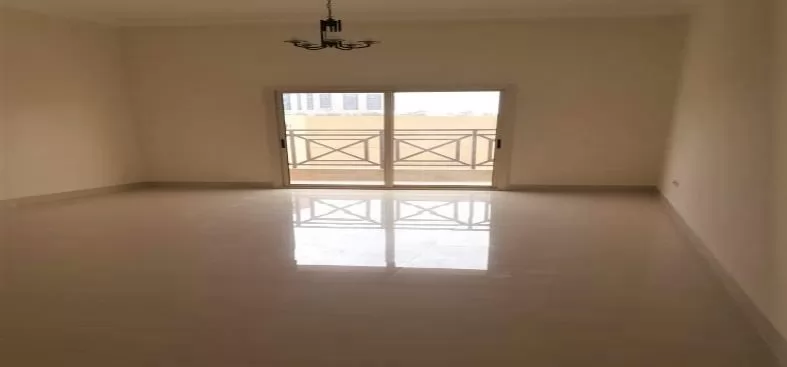 Résidentiel Propriété prête 2 chambres F / F Appartement  a louer au Al-Sadd , Doha #11552 - 1  image 